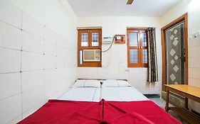 Sree Radha 4*