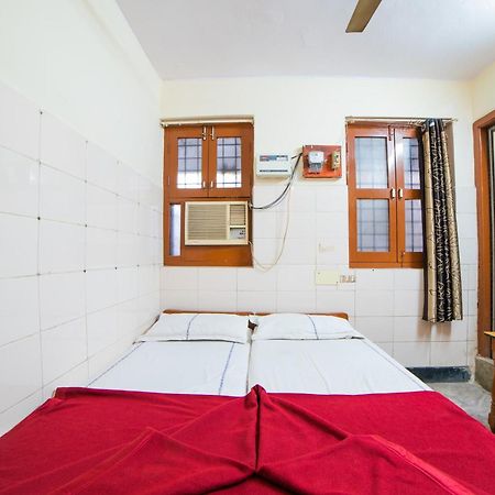 Hotel O Sree Radha Lodge Near Snow World Secunderabad Exterior photo